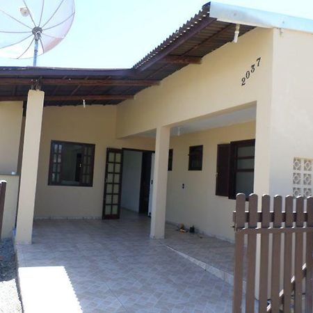 Casa Na Praia - Uma Quadra Do Mar Itapoa  Exteriör bild